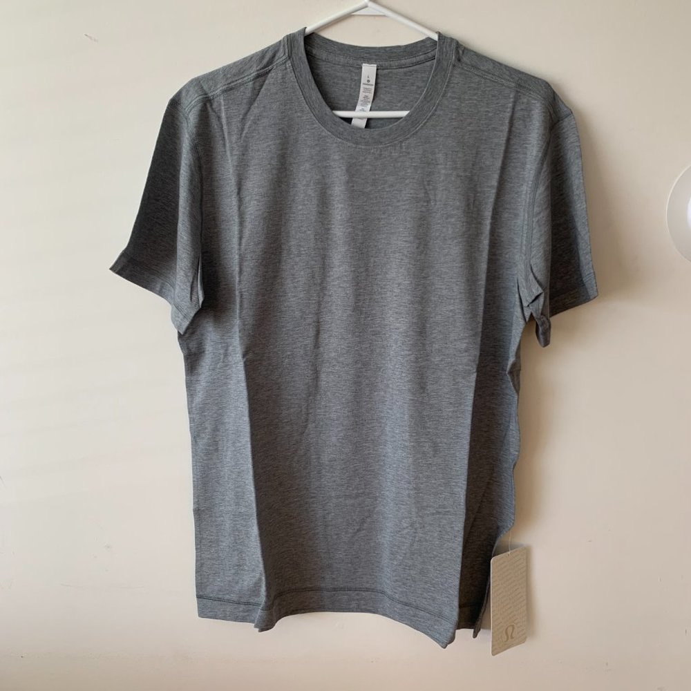 Lululemon 5 Year Basic T - Picture 7 of 7